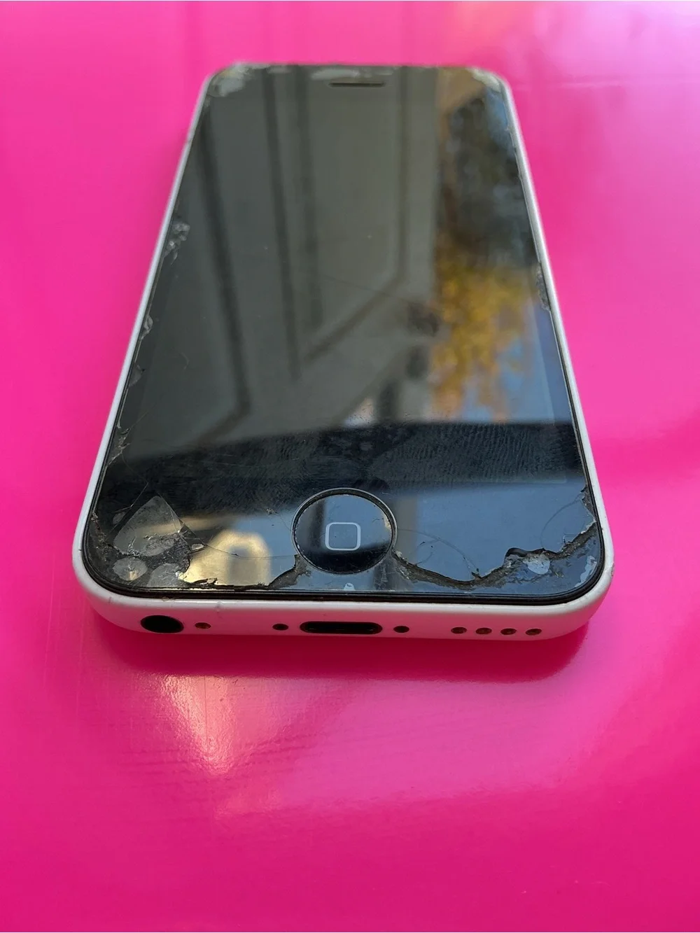 Apple iPhone in white with black front